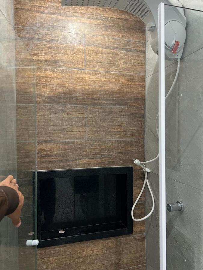 Apartamento Para Pessoas De Familia Ou A Negocio, Ap Lindo Aconchegante No Bras Proximo Igreja Mundial,Mercado Municipal, 25 De Marco, Templo Salomao, Metro Dom Pedro Ll, Bancos, Mercado E Etc Sao Paulo Dış mekan fotoğraf